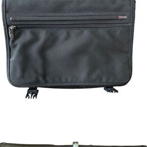 Tumi Alpha Black Medium Expandable Briefcase‎ with Laptop Sleeve